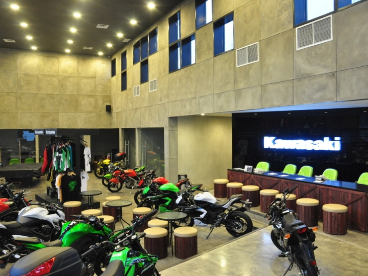 Other Kawasaki Showroom Bali 5 4